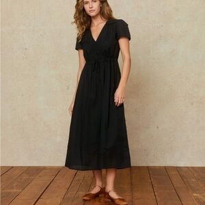 Navy Blue V-Neck Short Sleeve Midi Dress